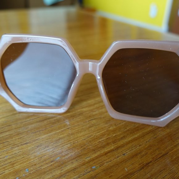 Polygonal Square Jelly Brown statement UV sunglasses - Picture 13 of 13